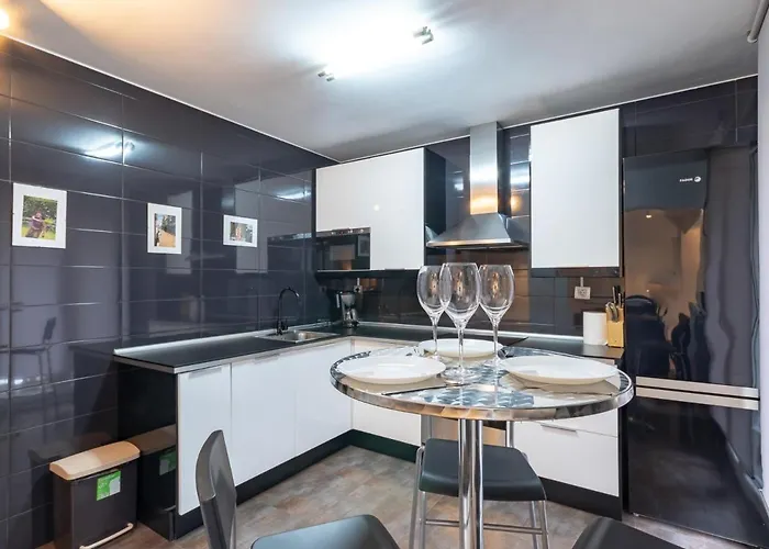 Sarriko - Deusto By Aston Apartment Bilbao